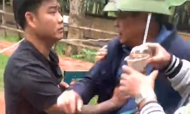 Tranh chấp tại khu Hava nguy cơ leo thang, đe doạ môi trường du lịch Quảng Trị