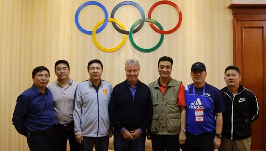 Guus Hiddink tại Ủy ban Olympic Trung Quốc