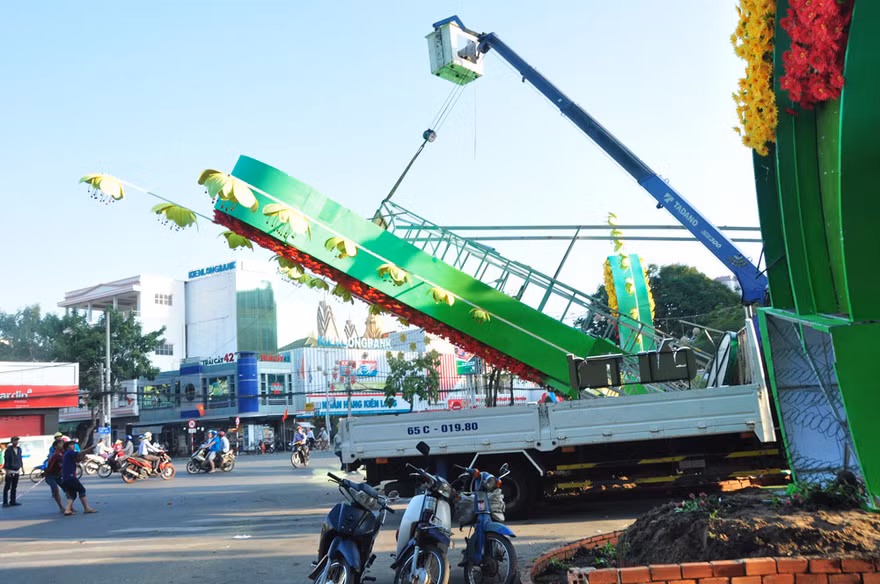9 ngày, hơn 400 ngàn khách tham quan đường hoa Cần Thơ