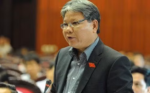 Bộ trưởng Bộ Tư pháp Hà Hùng Cường cho biết, Bộ luật Hình sự đang nghiên cứu đưa vào một số tội mới, trong đó có tội làm giàu bất hợp pháp