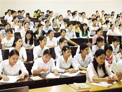 32,38% sinh viên cho biết không có hiện tượng quay cóp trong lớp (ảnh minh họa). 
