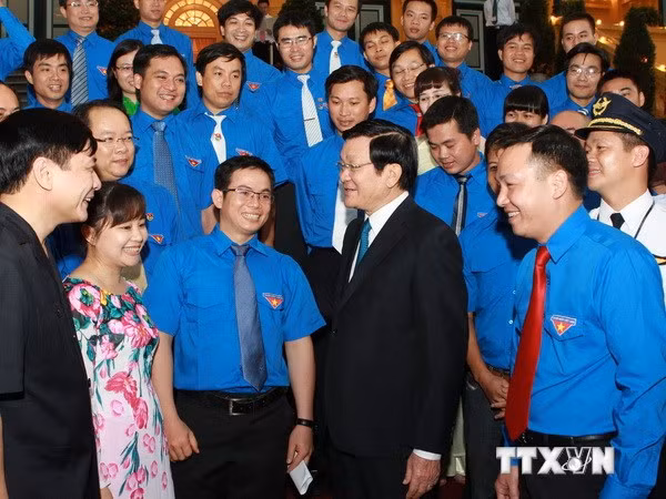Chủ tịch nước Trương Tấn Sang với các đại biểu. Ảnh: Nguyễn Khang/TTXVN