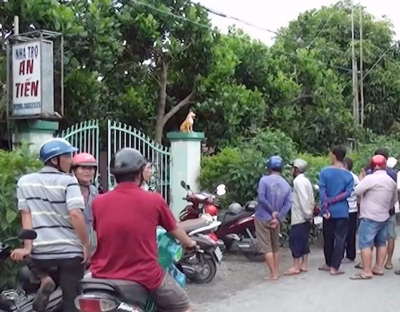 Nhà trọ nơi 4 đôi nam nữ mua bán dâm