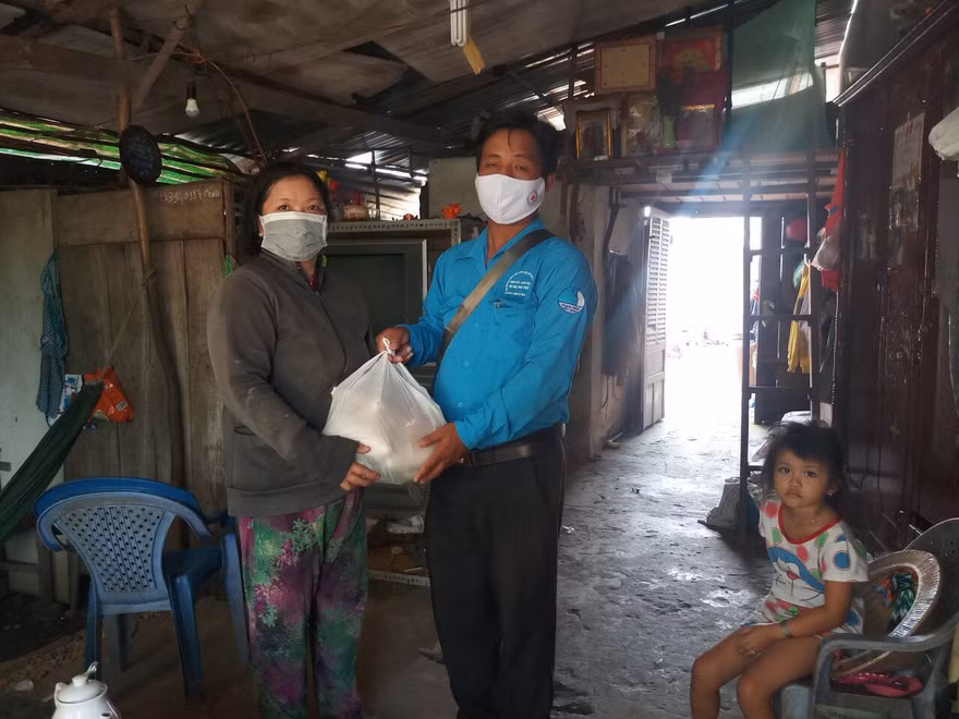 Chương trình 'Triệu bữa cơm' đến với người dân Tây Đô