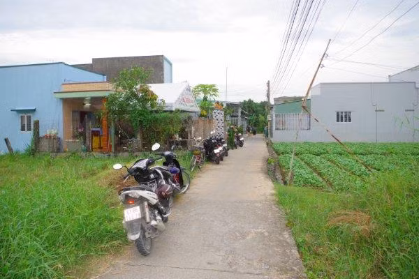 Cơ quan công an khám nghiệm hiện trường vụ việc.