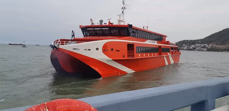Cà Mau mở tuyến du lịch biển đảo