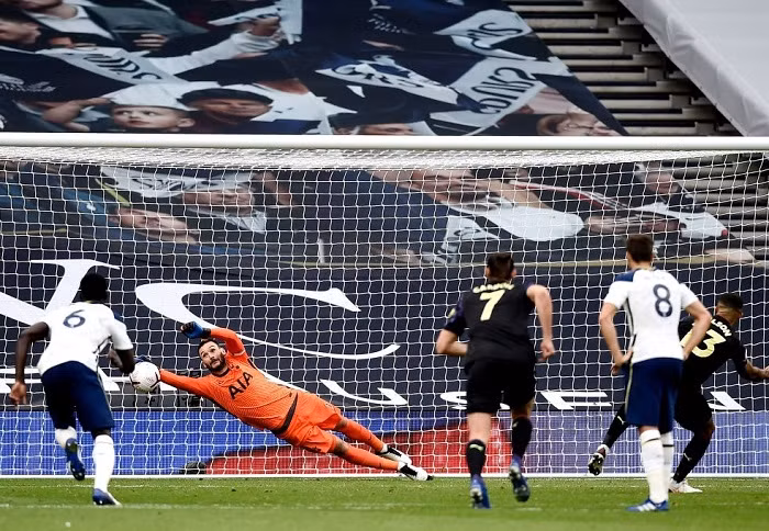 Tottenham phải nhận bàn thua đáng tiếc ở phút bù giờ