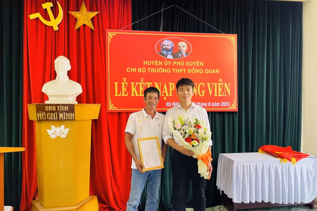 Em Đào Huy Việt Úc, học sinh trường THPT Đồng Quan.