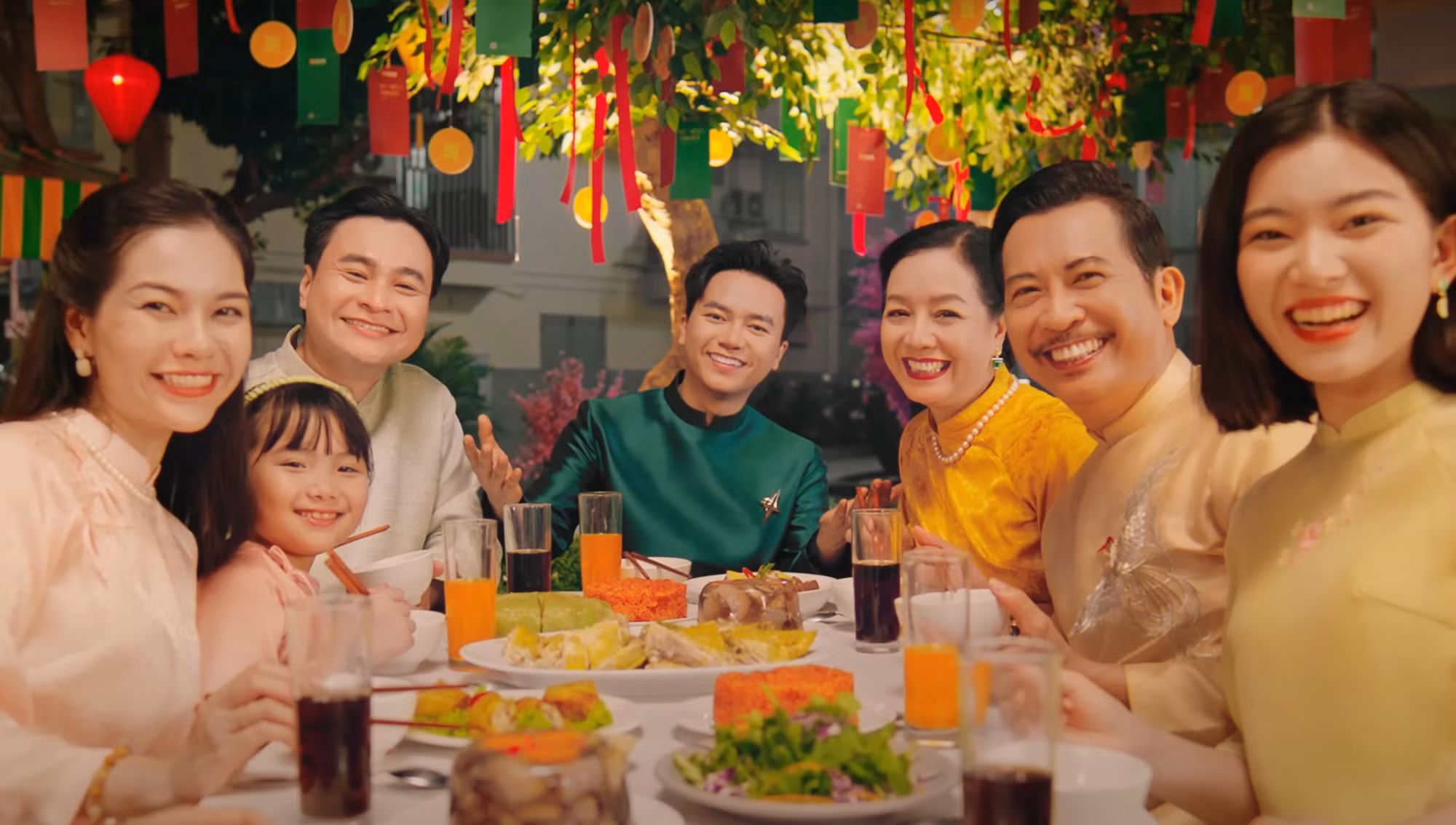 Đen Vâu thắng trong cuộc đua với Soobin và Bùi Công Nam.