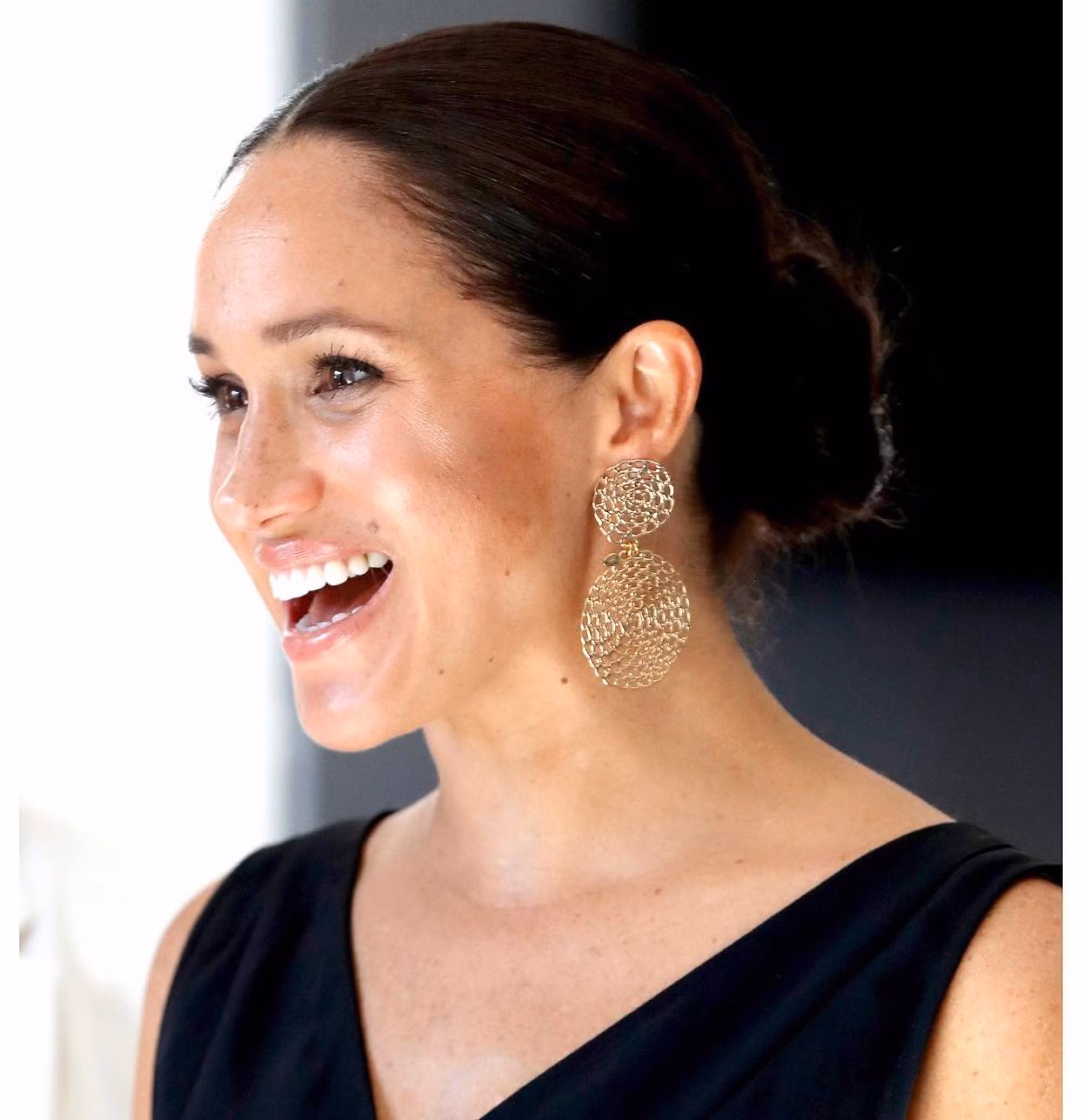 Meghan Markle được biết đến là người có làn da không tì vết. Ảnh: SCMP.