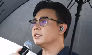 Choáng với Đông Hùng