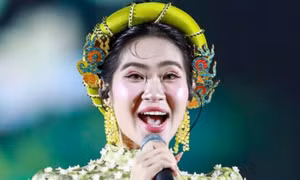 Hàng vạn khán giả làm điều chưa từng có ở concert Thanh xuân