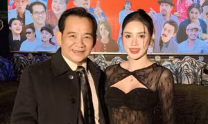 Đại gia chân đất trở lại