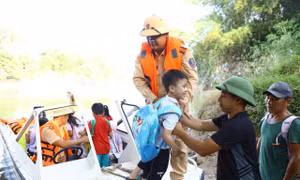 Phó Chủ tịch tỉnh Thái Nguyên ‘chốt’ thời gian mở bến đò đưa học sinh đến lớp