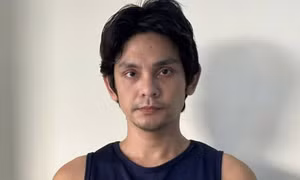 Thần tượng một thời bị bắt