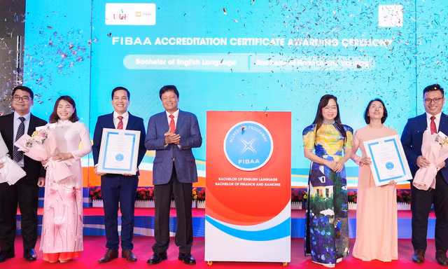 UEF có thêm 4 ngành đạt chuẩn kiểm định chương trình đào tạo của FIBAA