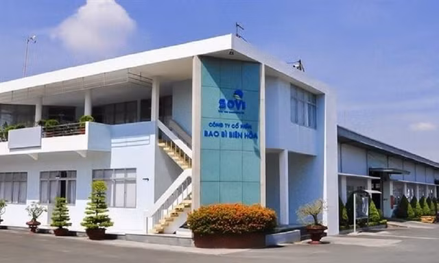 Loạt doanh nghiệp tên tuổi rời sàn chứng khoán 