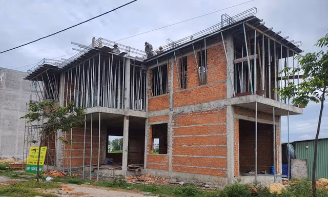 Xây dựng nhà ở riêng lẻ tại TPHCM: Nộp hồ sơ trực tuyến, giải quyết trong 7 ngày