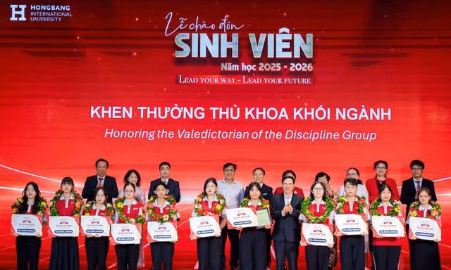 Bùng nổ lễ chào đón năm học mới tại HIU