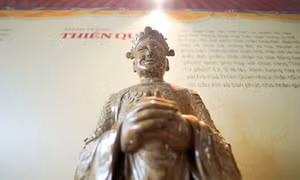 Đại diện Sở Văn hóa và Thể thao TP.HCM cho biết các đơn vị đang phối hợp với các cơ quan chức năng và nhà sưu tập để bảo vệ, lưu giữ và phát huy giá trị của các bảo vật quốc gia.