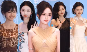 Đêm hội Gào thét 2025: Điền Hi Vi là chị đại da beo, Dương Mịch diện "đồ cổ"