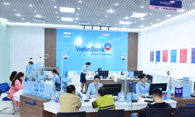 Ngân hàng 'hút' tiền gửi kỷ lục 