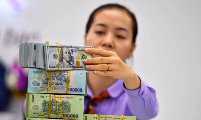 Lý do Ngân hàng Nhà nước 'bơm' 120.000 tỷ đồng ra thị trường