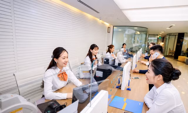 Những ngân hàng giảm mạnh lợi nhuận