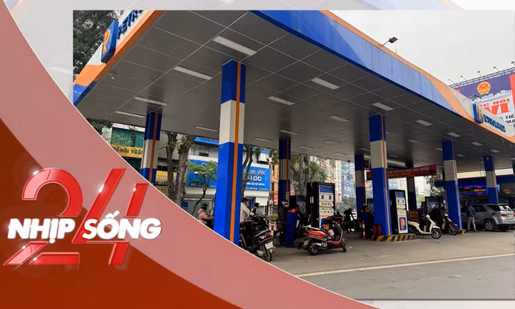 NHỊP SỐNG 24: Cây xăng ở Hà Nội 'khác lạ' sau khi giá xăng dầu giảm mạnh
