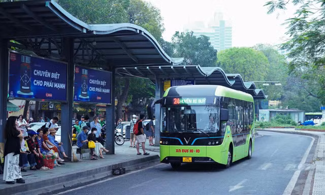 Hà Nội miễn phí metro, xe buýt 5 ngày nghỉ Quốc khánh