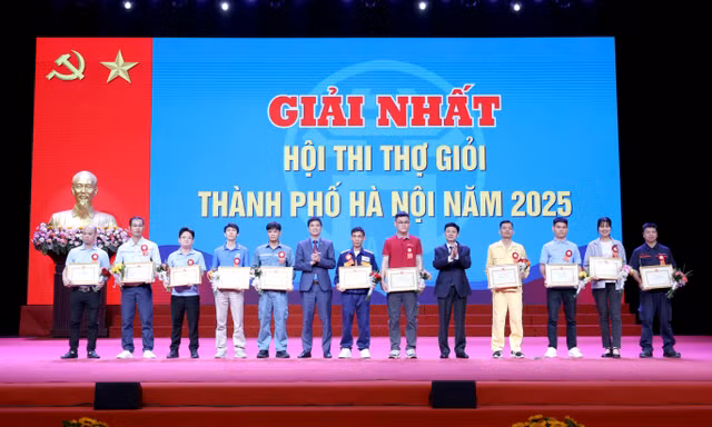 Tôn vinh hơn 80.000 sáng kiến của công nhân, viên chức, lao động