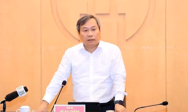 Chủ tịch Hà Nội yêu cầu khẩn trương hoàn thiện mô hình tăng trưởng mới của Thủ đô