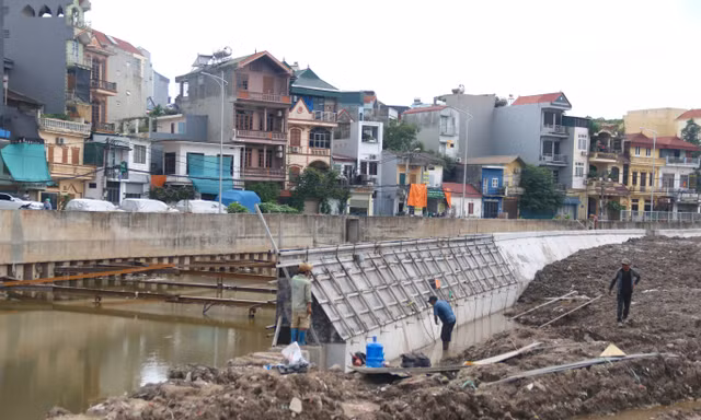 Sau hơn một thập kỷ dở dang, dự án kênh La Khê tăng tốc về đích