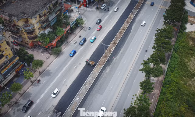 Tháo dỡ rào chắn, đường Võ Chí Công khẩn trương hoàn trả mặt bằng