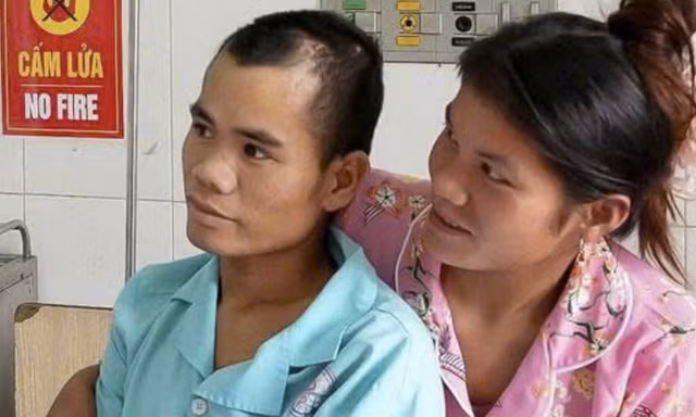 Nạn nhân người Lào trong vụ xe tải lao vào chợ ở Quảng Trị hồi phục kỳ diệu