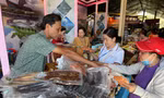 Đặc sản muôn phương hội tụ về phố biển ở TPHCM