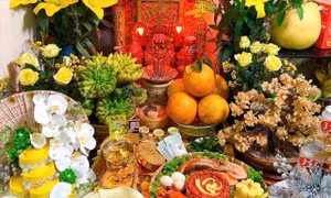 Mâm cúng tạo hình hũ vàng, thỏi vàng cho ngày vía Thần Tài