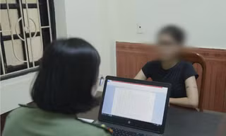 Ba đối tượng trong đường dây lừa đảo tại Campuchia ra đầu thú