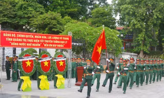 Truy điệu, an táng 12 hài cốt liệt sĩ tại Nghĩa trang Quốc gia Đường 9