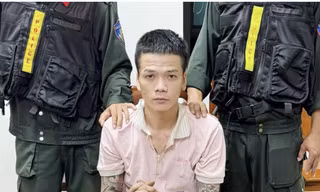Bắt đối tượng mang súng và ma túy ở Quảng Trị