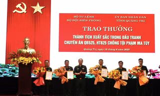 Triệt phá 2 đường dây xuyên quốc gia, thu giữ số lượng ma túy 'khủng' và súng AK