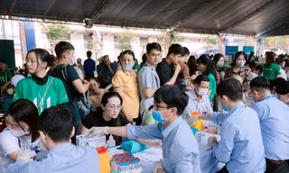 Người dân TP.HCM ‘tổng kết’ sức khỏe cuối năm tại ngày hội ‘Sống Khỏe Mỗi Ngày 2025’