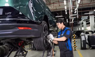 VinFast khiến chủ xe 'nhẹ đầu' bằng loạt chính sách hậu mãi khác biệt 