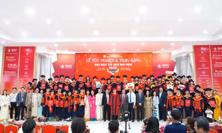 Trường Đại học Y Dược Buôn Ma Thuột trao bằng tốt nghiệp cho 136 tân bác sĩ Chuyên khoa cấp I, bác sĩ Y khoa 