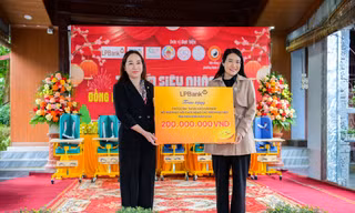 LPBank lan tỏa Tết ấm, hỗ trợ trẻ bại não tại Ninh Bình