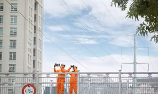 EVNHANOI chuyển đổi mạnh mẽ, toàn diện hướng tới phục vụ khách hàng 