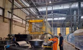 EVN làm việc với EVNSPC về công tác cung ứng điện, dịch vụ khách hàng giai đoạn cao điểm 