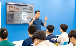 Gen Z không học đại học, chọn gì để có sự nghiệp?