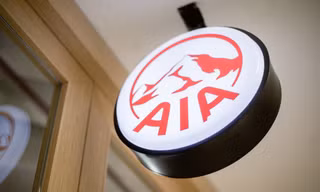 Hơn 4 tỷ đồng đã được AIA chi trả cho gia đình 3 khách hàng trong vụ lật tàu Vịnh Xanh 58