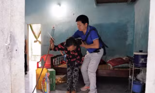 Bệnh viện JW cứu trợ khẩn cấp cho gần 600 hộ dân miền Trung sau thiên tai dồn dập